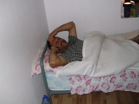 Totusi pana nu spune mami povestea, Raducu nu poate dormi.