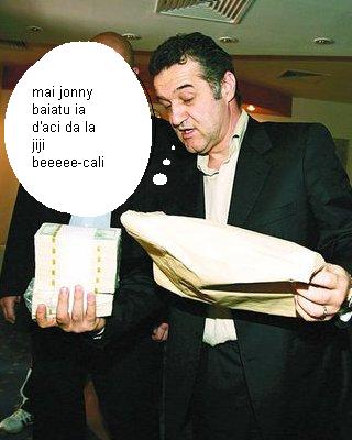 314782-Gigi_Becali_cu_bani2_psp_-jpg.jpg