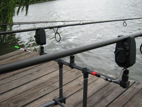 hanger-korda01.jpg