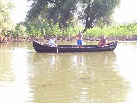 plecati la o stiucareala pe lacul fortuna